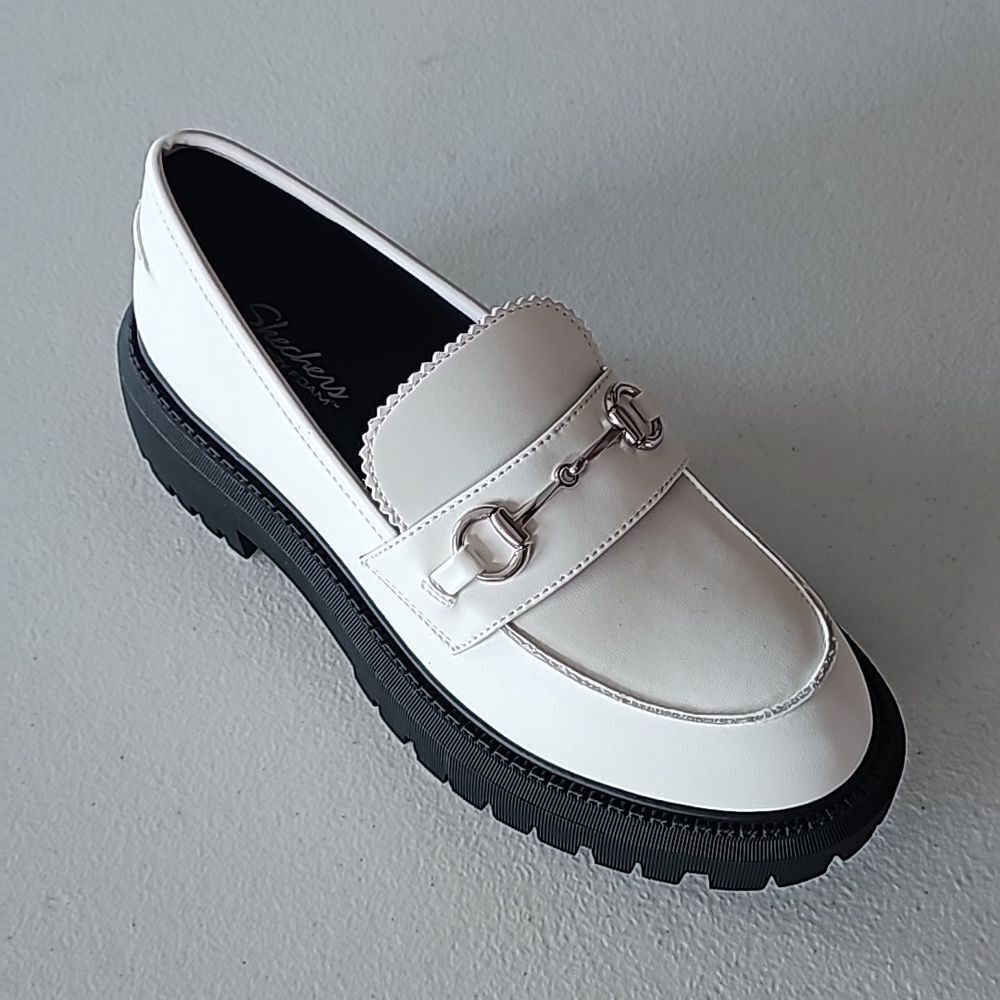 NIB Skechers Modern Rugged Sweet Choice, White Black Size 9